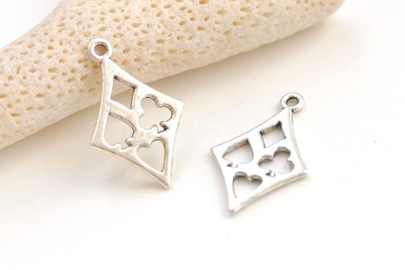 Poker Card Suit Charms Antique Silver Finish Diamond Shape 17x26mm Set of 30