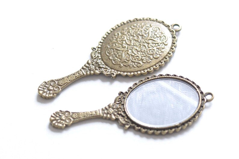 2 pcs Antique Bronze Fancy Victorian Hand Mirror Pendant 30x73mm A331