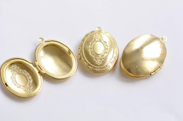 4 pcs of Raw Brass Oval Shaped Photo Lockets 23x33mm