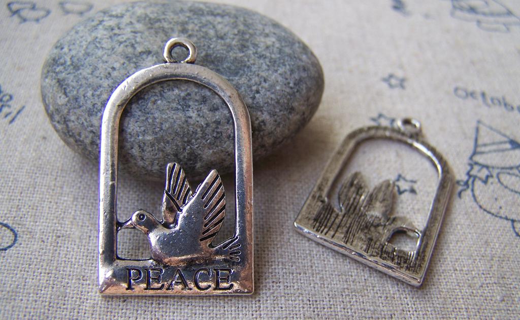 Accessories - 10 Pcs Of Antique Silver Filigree Peace Bird Charms 20x35mm A4942