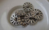 Accessories - 10 Pcs Antique Silver Daisy Flower Buttons Charms 17mm A7446