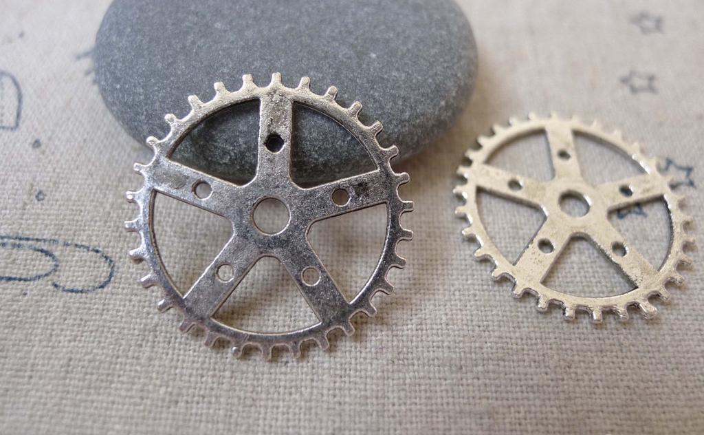 Accessories - 10 Pcs Antique Silver Mechanical Watch Movement Gear Charm 25mm A7335