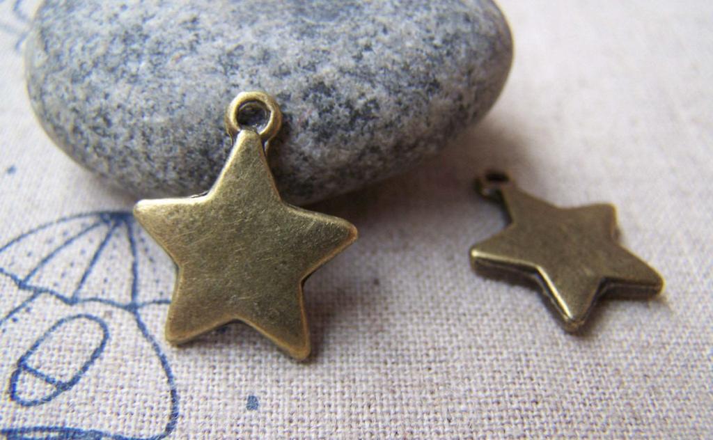 Accessories - 10 Pcs Of Antique Bronze 3D Star Charms 16mm A1406