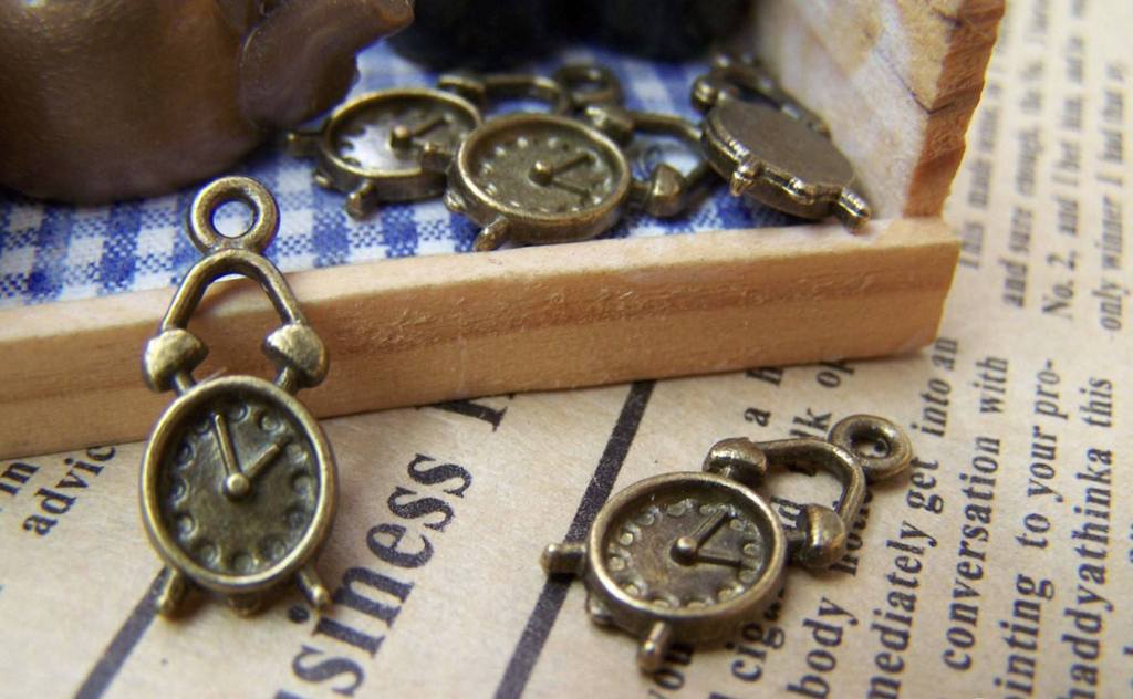 People, Profession & Hobby - 10 pcs Antique Bronze Alarming Clock Charms 8x19mm A520