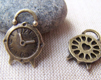 People, Profession & Hobby - 10 pcs Antique Bronze Alarming Heart Clock Charms A478