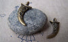Weapons, Tools & Skulls - 10 pcs Antique Bronze Bent Blade Machete Charms 13x30mm A2611
