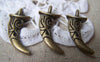 Weapons, Tools & Skulls - 10 pcs Antique Bronze Bent Blade Machete Charms 13x30mm A2611