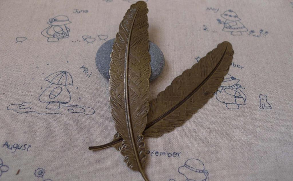 Accessories - 10 Pcs Of Antique Bronze Brass Feather Embellishment 24x110mm A7456