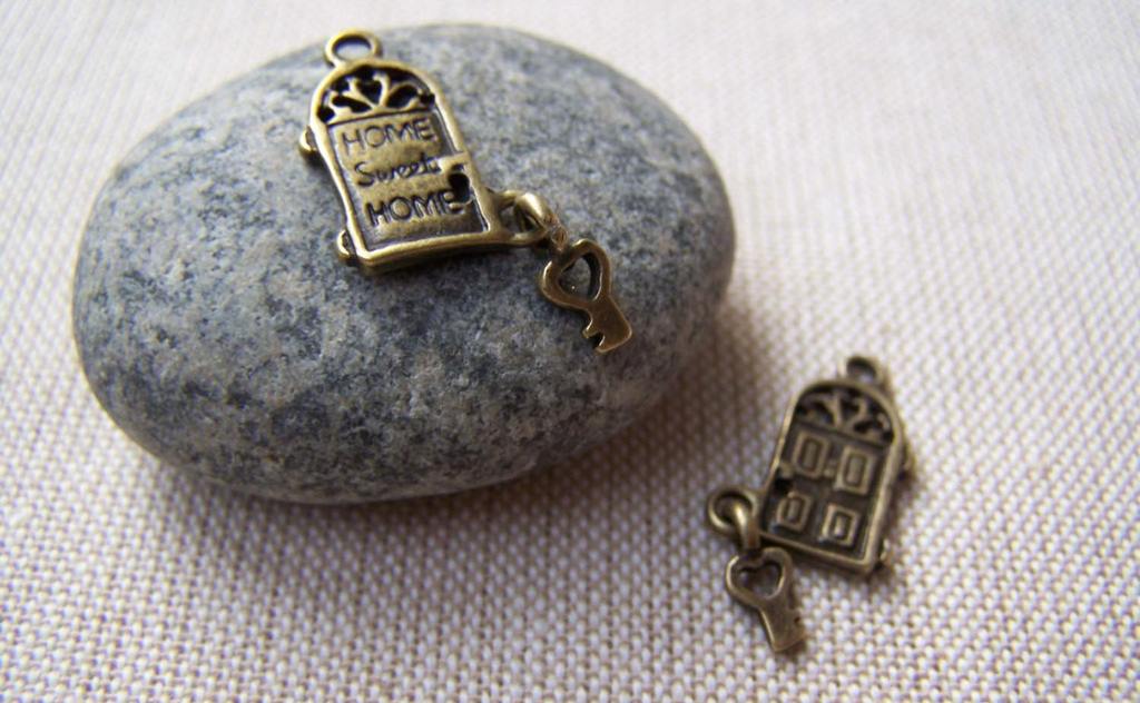 Accessories - 10 Pcs Of Antique Bronze Door And Heart Key Charms 12x18mm A180