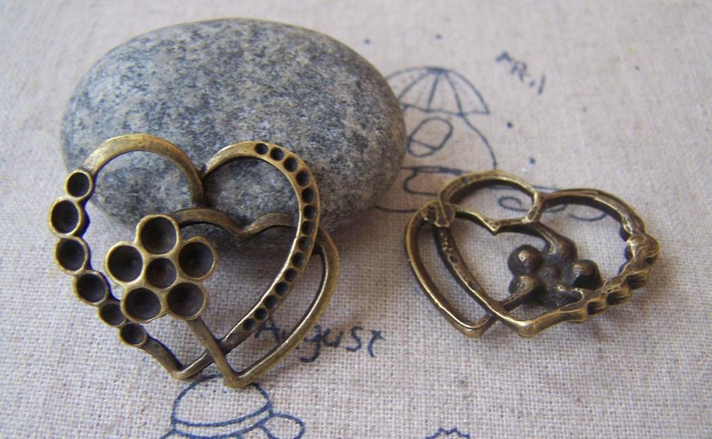 Accessories - 10 Pcs Of Antique Bronze Double Heart Charms 27x32mm A4347