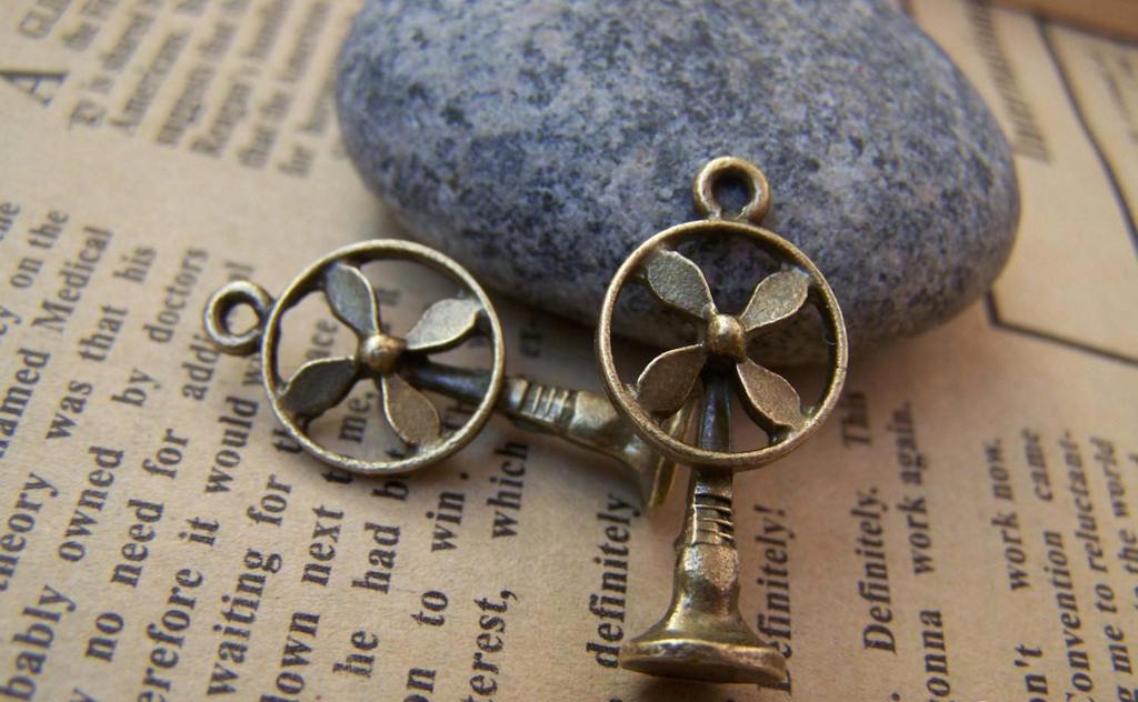 Accessories - 10 Pcs Of Antique Bronze Electric Fan Charms 12.5x26mm A3007
