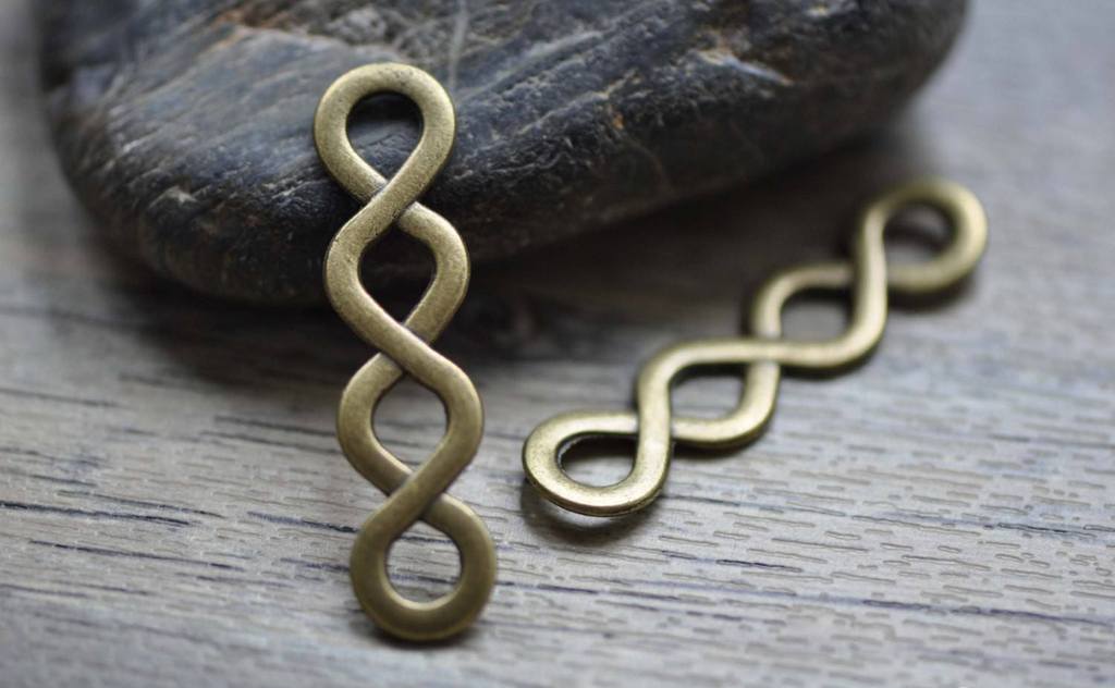 Accessories - 10 Pcs Of Antique Bronze Figure 8 Connector Charms 10x44mm A7751