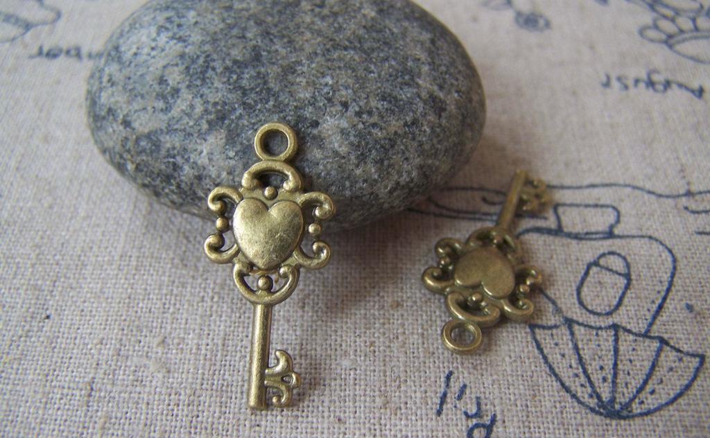 Accessories - 10 Pcs Of Antique Bronze Filigree Key Charms 12x26mm A3585