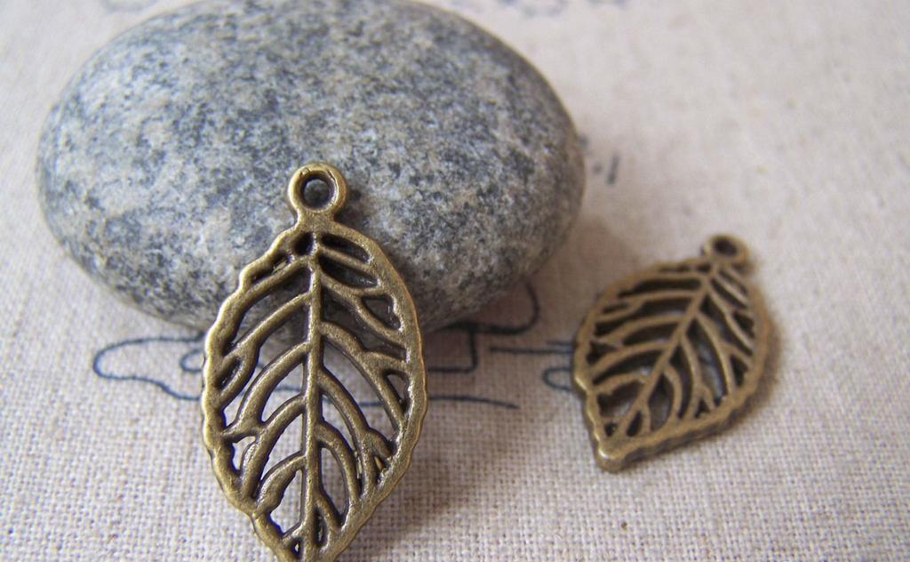 Accessories - 10 Pcs Of Antique Bronze Filigree Leaf Charms 14x27mm A4467