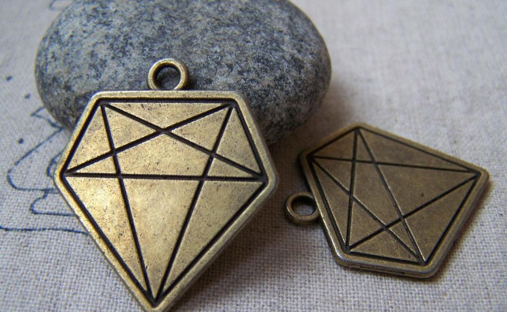 Accessories - 10 Pcs Of Antique Bronze Flat Diamond Charms Pendants 28x31mm A5767