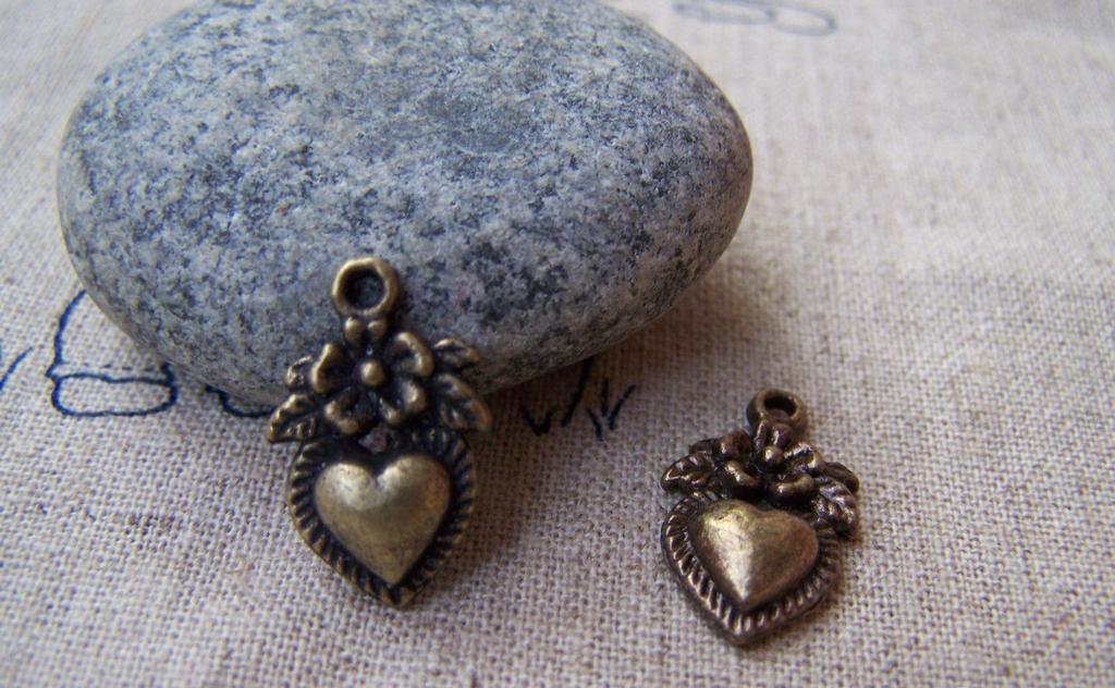Accessories - 10 Pcs Of Antique Bronze Flower Heart Charms 10x14mm A1505
