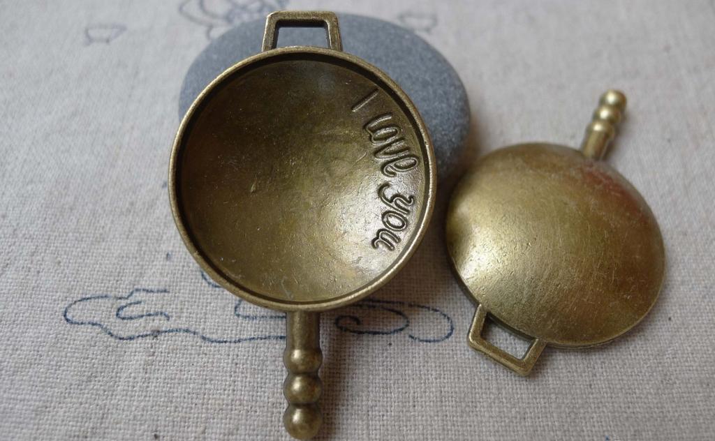 Accessories - 10 Pcs Of Antique Bronze Frying Pan Pendants Charms 30x48mm A7304