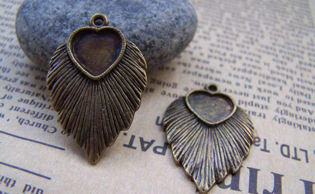 Accessories - 10 Pcs Of Antique Bronze Heart Shaped Feather Base Settings Match 10x10mm Cameo A3186