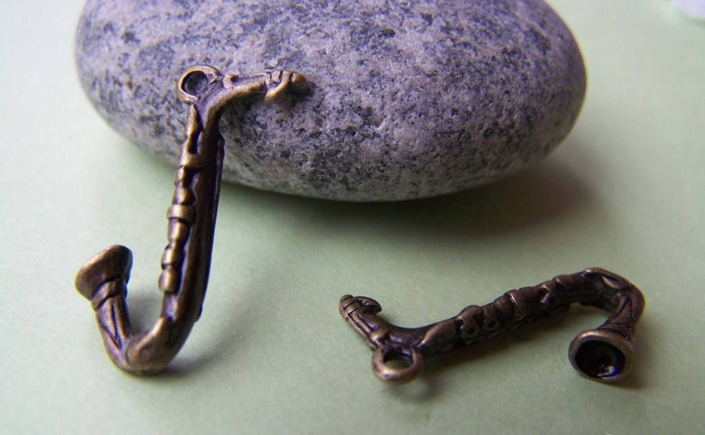 Accessories - 10 Pcs Of Antique Bronze Little Saxphone Musical Instrument Charms 9.5x21mm A1709