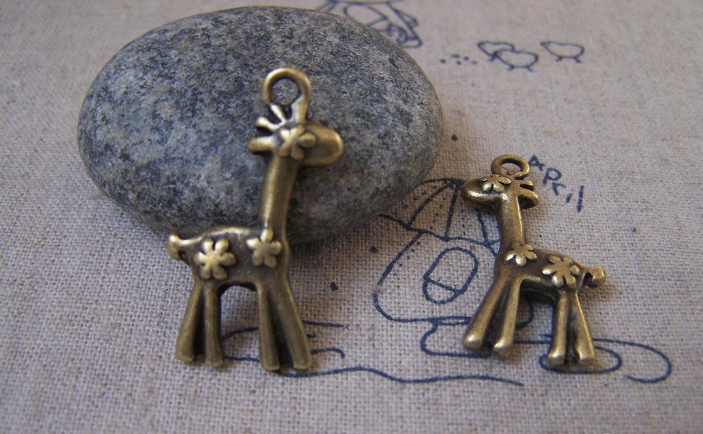 Birds, Pets & Animals - 10 pcs Antique bronze 3D Flower Giraffe Charms A2242