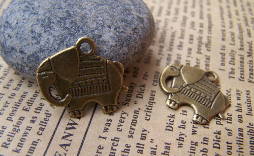 Accessories - 10 Pcs Of Antique Bronze Lovely Elephant Charms Double Sided 19x21mm A3020