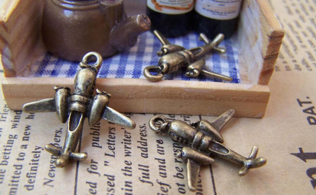 Accessories - 10 Pcs Of Antique Bronze Lovely Fighter Plane Charms 23mm A945