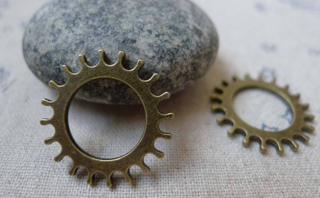 Accessories - 10 Pcs Of Antique Bronze Mechanical Watch Movement Gear Charms Pendants 22mm A5883
