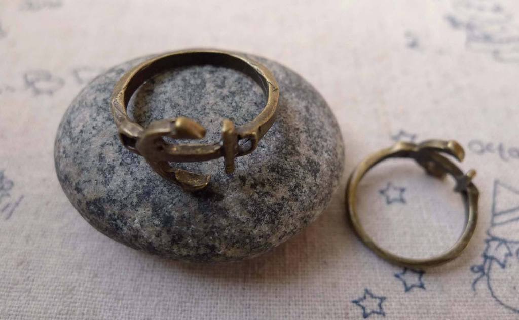 Accessories - 10 Pcs Of Antique Bronze Round Anchor Charms 20mm A6223