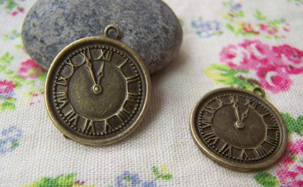 Accessories - 10 Pcs Of Antique Bronze Round Clock Charms 24mm A479