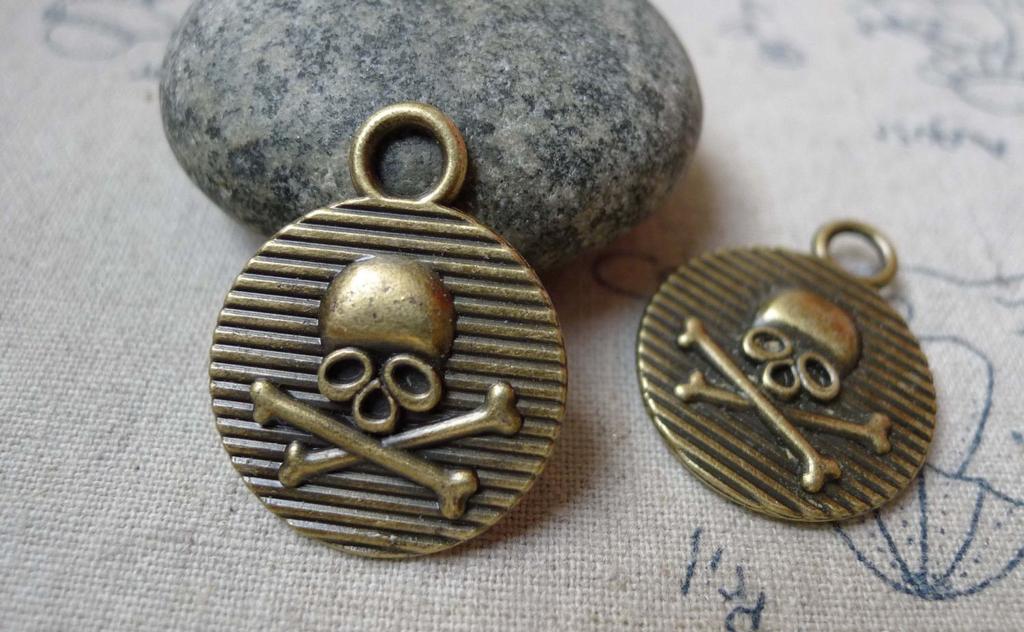 Accessories - 10 Pcs Of Antique Bronze Round Skull Pendant Charms Double Sided 23mm A6088