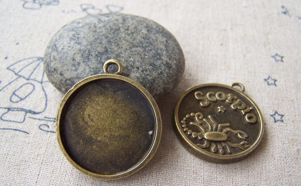 Accessories - 10 Pcs Of Antique Bronze Scorpius Scorpion Round Base Setting Charms Match 25mm Cameo A4515