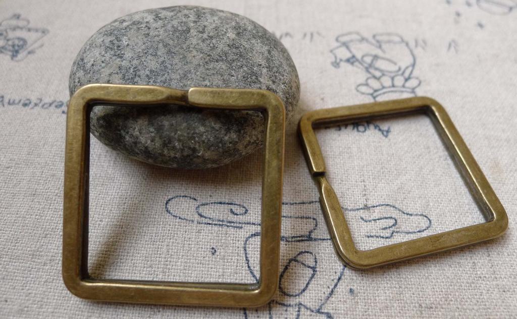 Accessories - 10 Pcs Of Antique Bronze Square Keyring Charms 33mm A6049