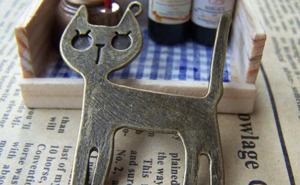 Accessories - 10 Pcs Of Antique Bronze Standing Cat Charms 33x44mm A2817
