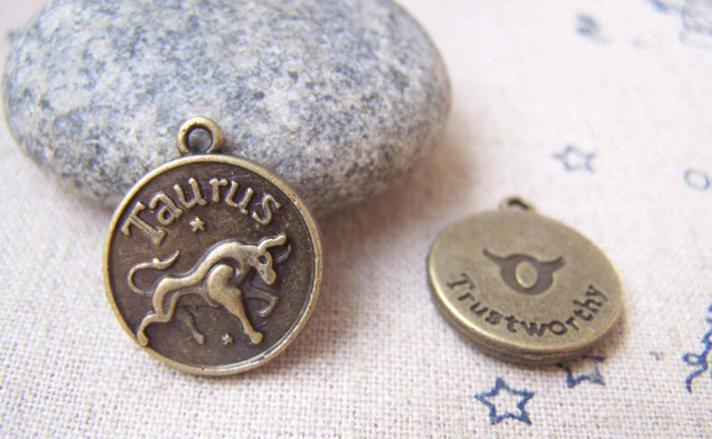 Accessories - 10 Pcs Of Antique Bronze Taurus Bull Constellation Round Charms Pendants 18mm A1928