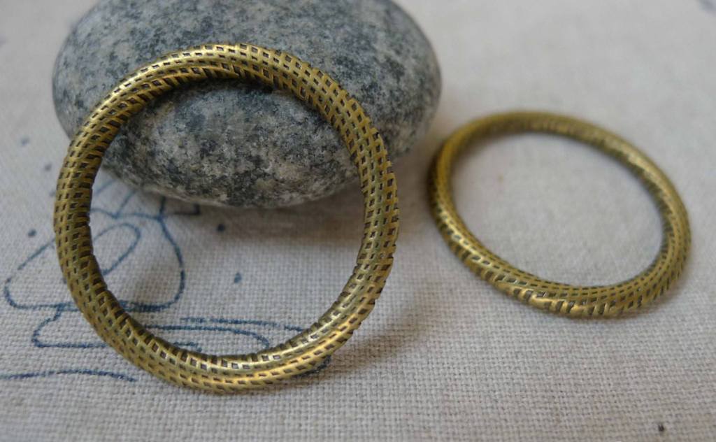Accessories - 10 Pcs Of Antique Bronze Textured Round Circle Rings 30mm A5935
