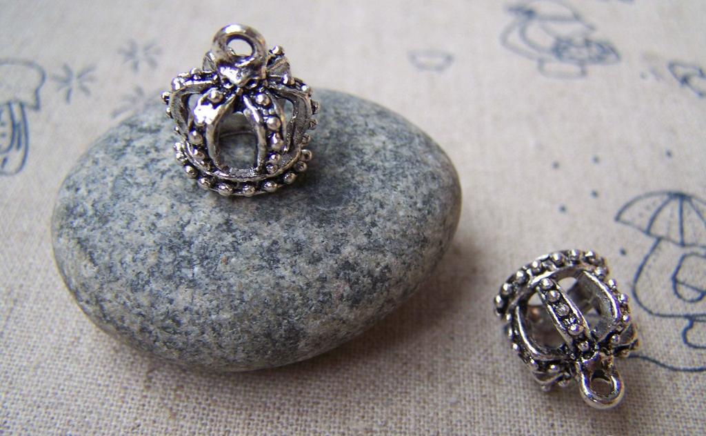 Accessories - 10 Pcs Of Antique Silver 3D Crown Charms 12x13mm A1361