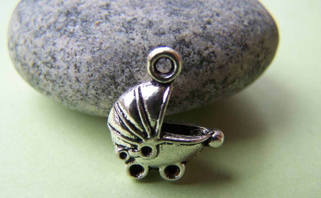 Accessories - 10 Pcs Of Antique Silver Baby Stroller Carrier Trolley Charms 14x16.5mm A1079