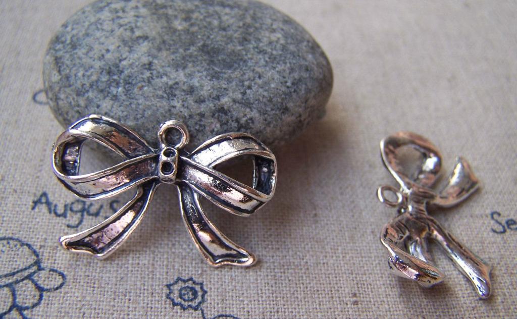 Accessories - 10 Pcs Of Antique Silver BowTie Bow Knot Charms 18x29mm A794