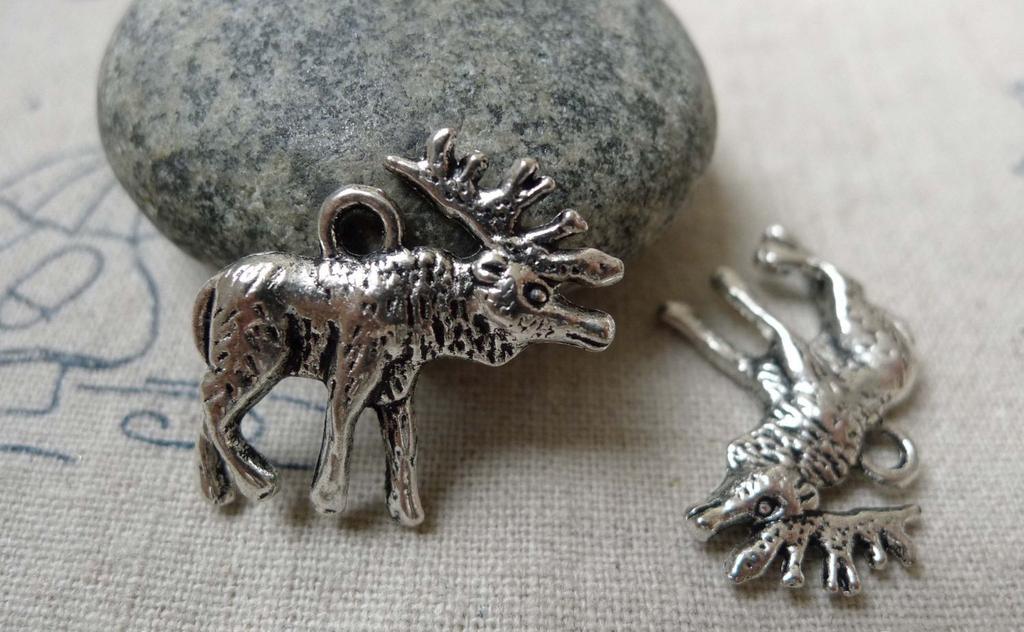 Accessories - 10 Pcs Of Antique Silver Deer Pendants Charms 22x22mm A6007