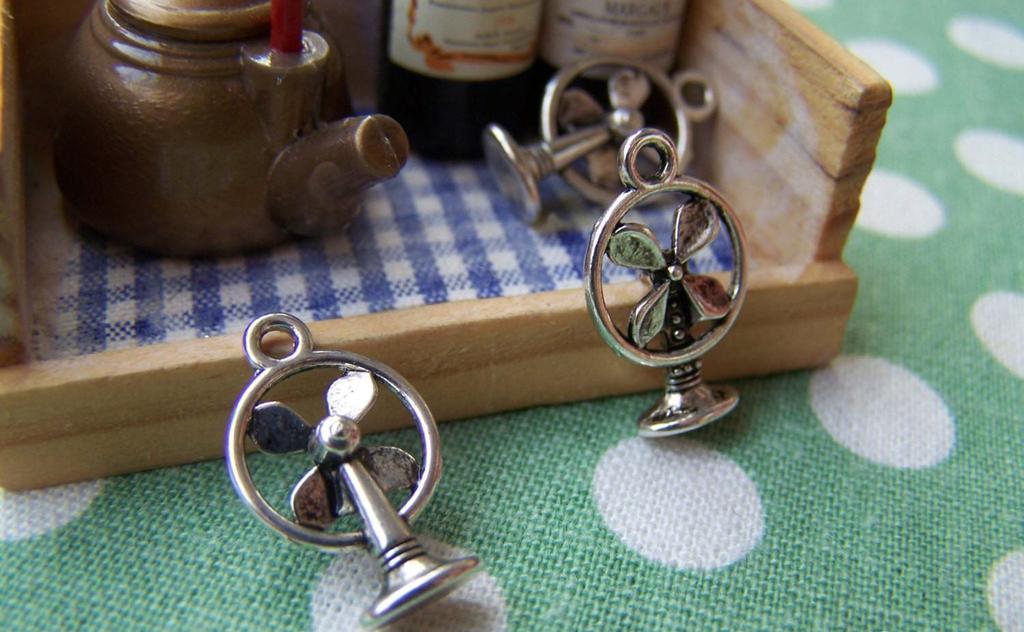 Accessories - 10 Pcs Of Antique Silver Electric Fan Charms 11x15mm A878