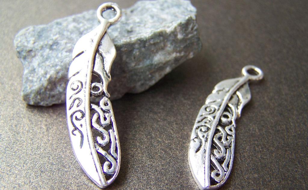 Accessories - 10 Pcs Of Antique Silver Filigree Feather Charms 10x38mm A4193