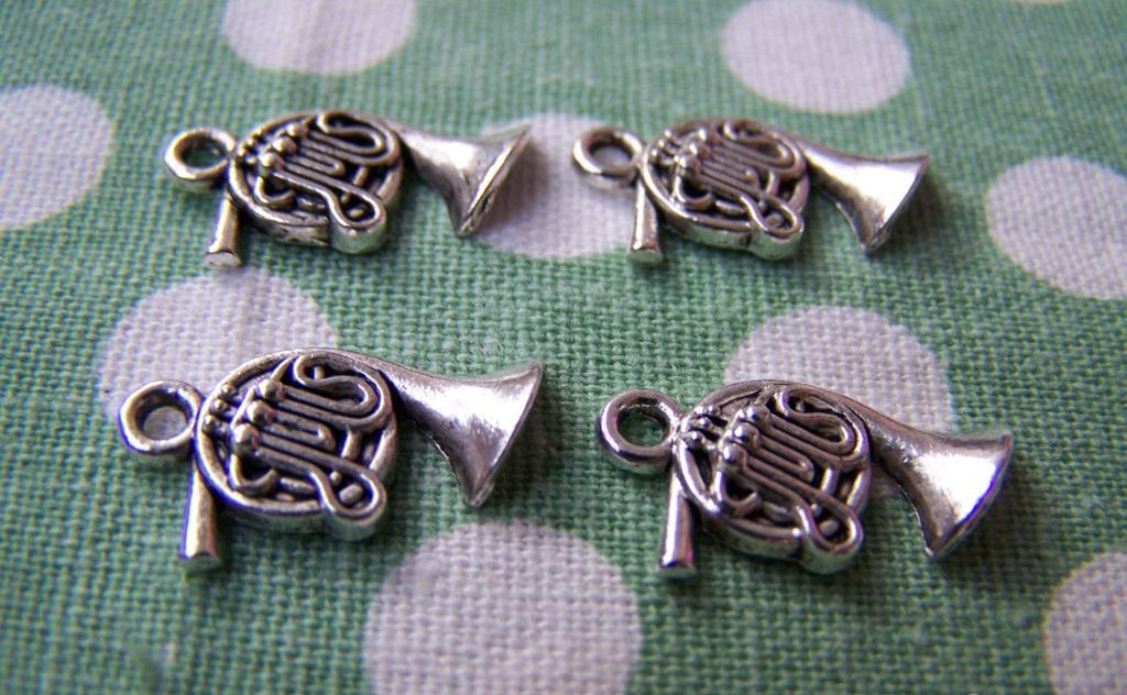 Accessories - 10 Pcs Of Antique Silver French Horn Charms 14x17mm A1676