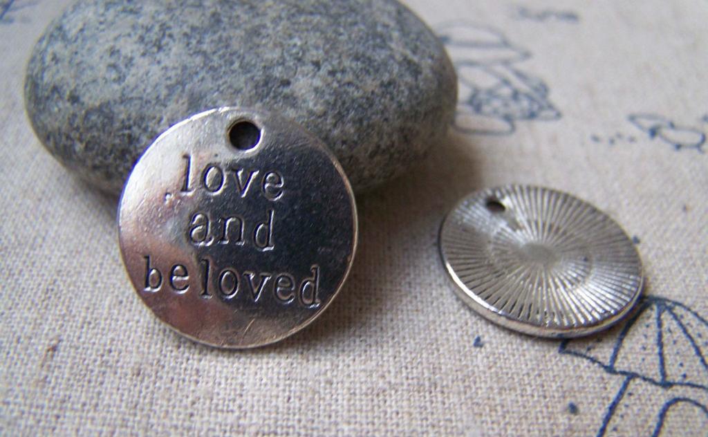 Accessories - 10 Pcs Of Antique Silver Love Round Charms 20mm A1329