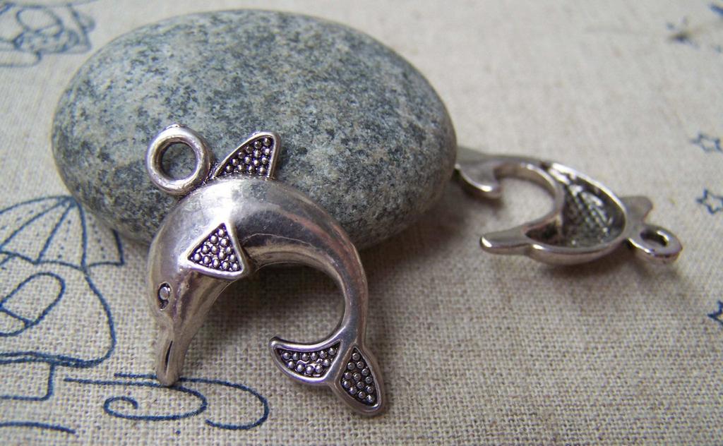 Accessories - 10 Pcs Of Antique Silver Lovely Dolphin Charms 24mm A3027