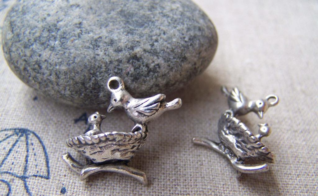 Accessories - 10 Pcs Of Antique Silver Mother Bird Feeding Her Baby Charms Pendant 18x20.5mm A811