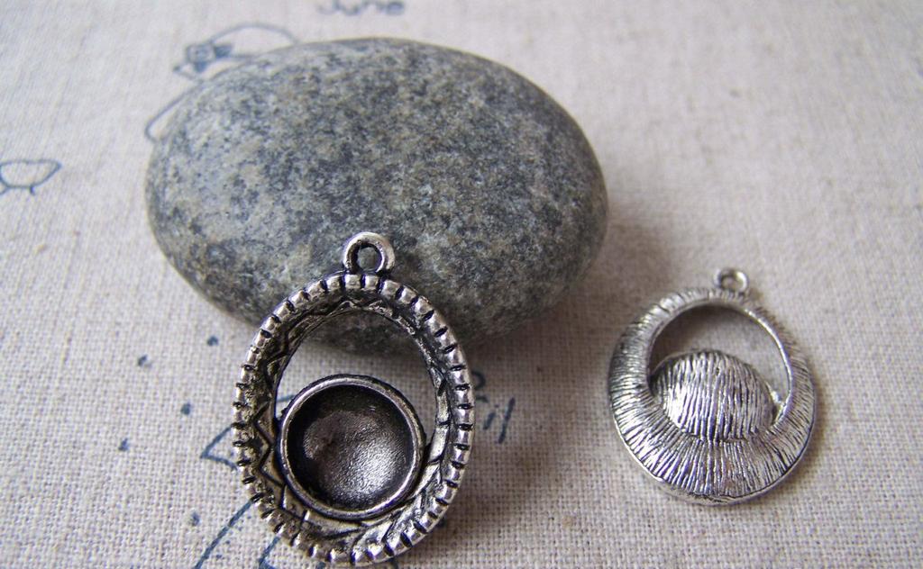 Accessories - 10 Pcs Of Antique Silver Oval Pendant Charms A5324