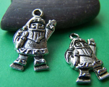 Accessories - 10 Pcs Of Antique Silver Santa Claus Father Christmas Charms A4153