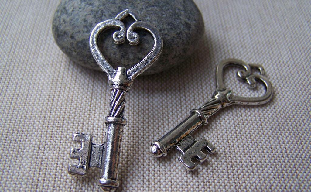 Accessories - 10 Pcs Of Antique Silver Skeleton Key Pendants Charms 18x45mm A3456
