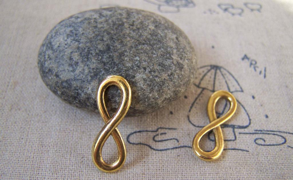 Accessories - 10 Pcs Of Gold Tone Figure 8 Connector Charms 8x23mm A5411