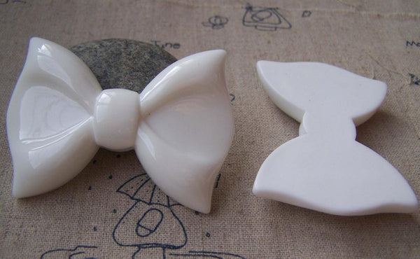 Accessories - 10 Pcs Of Resin White Bow Tie Knot Cameo Cabochon 43x59mm A3138
